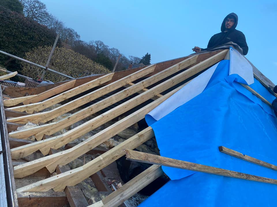 Roofing project - 451407079611590