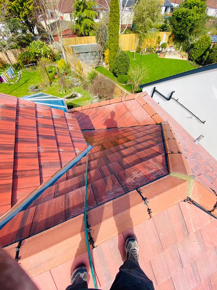 Roofing project - 470360444382920