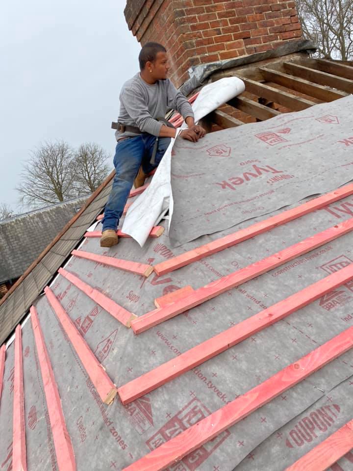 Roofing project - 470360467716251