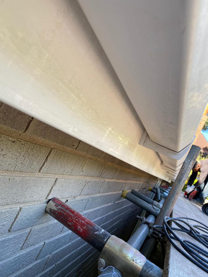 Roofing project - 470360974382867