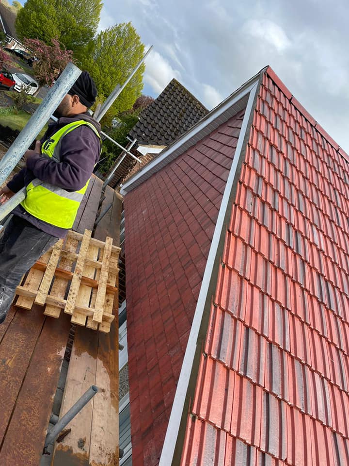 Roofing project - 492299225522375