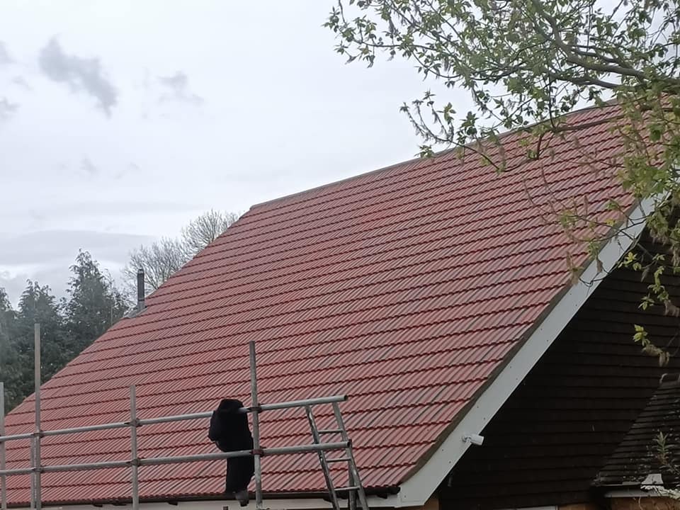 Roofing project - 492300188855612