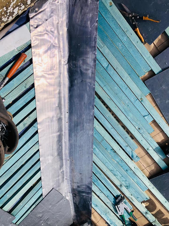 Roofing project - 541428487276115