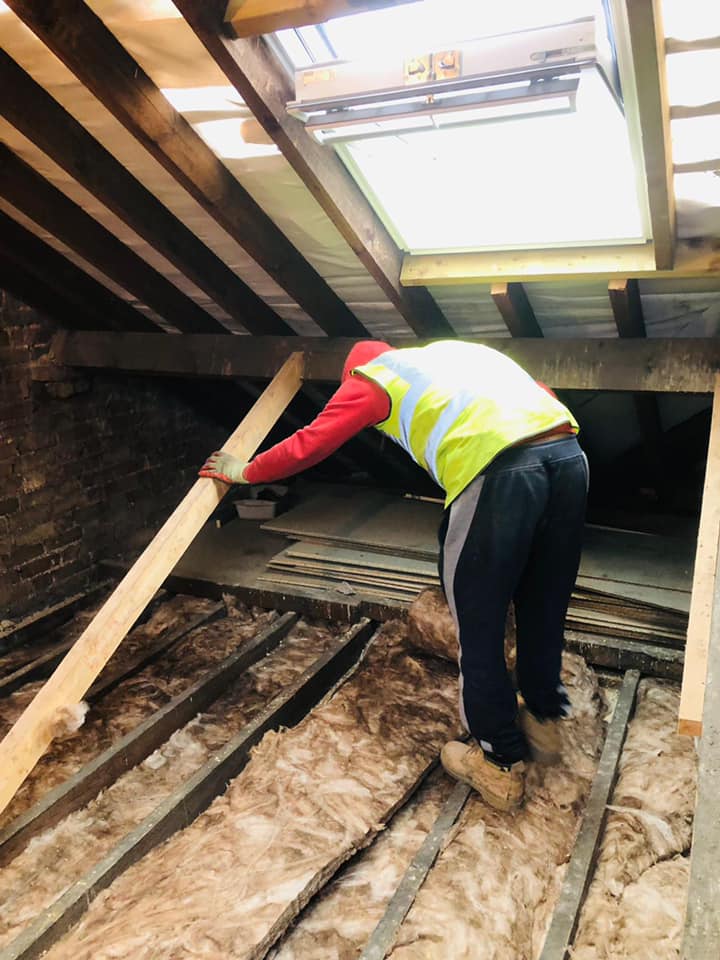 Roofing project - 541428677276096