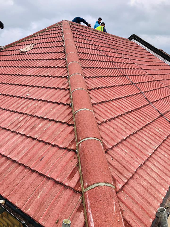 Roofing project - 556873045731659