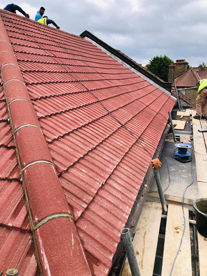 Roofing project - 556873092398321