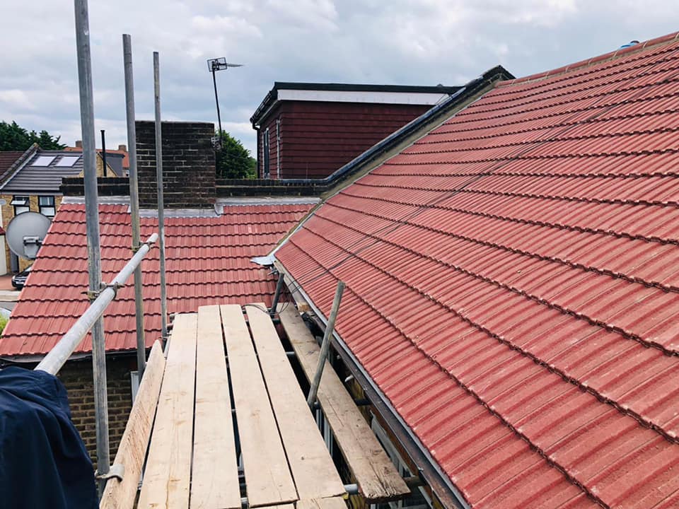 Roofing project - 556873315731632