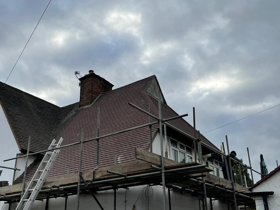 Roofing project - 589776172441346