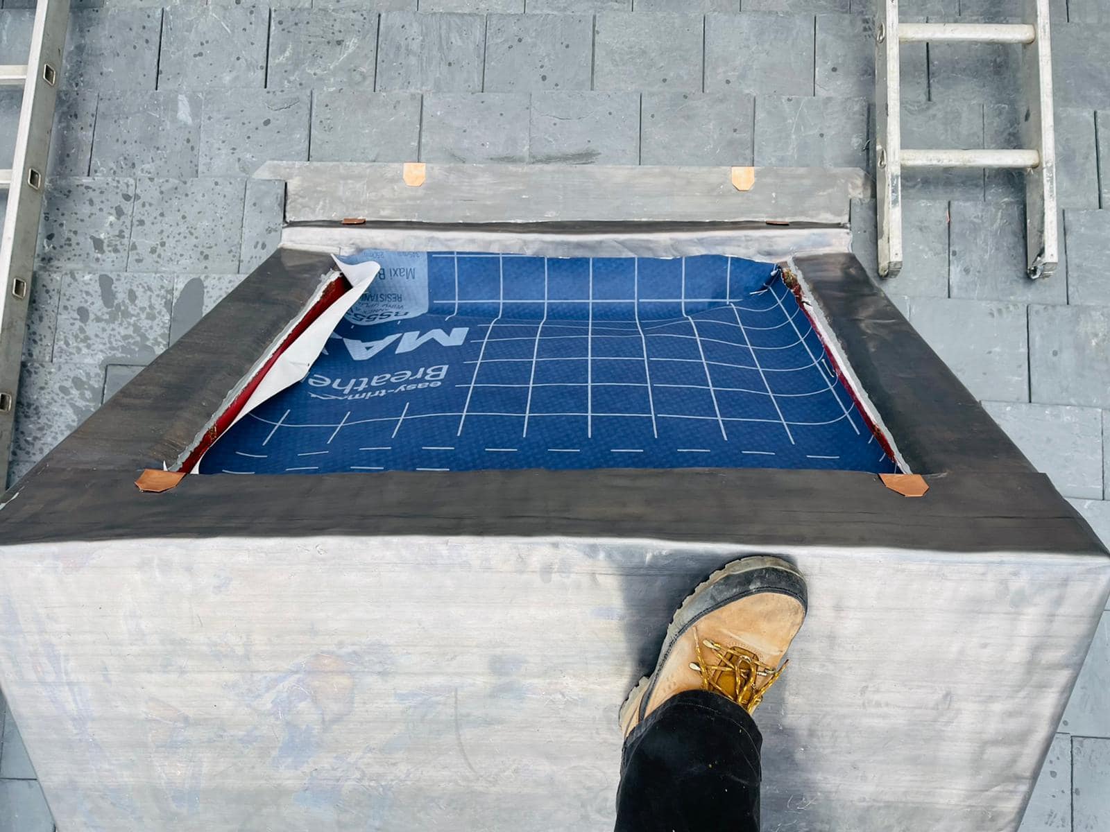 Roofing project - 641466983938931