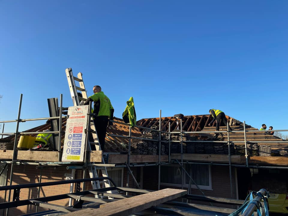 Roofing project - 652885602797069