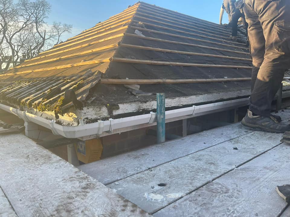 Roofing project - 652885919463704