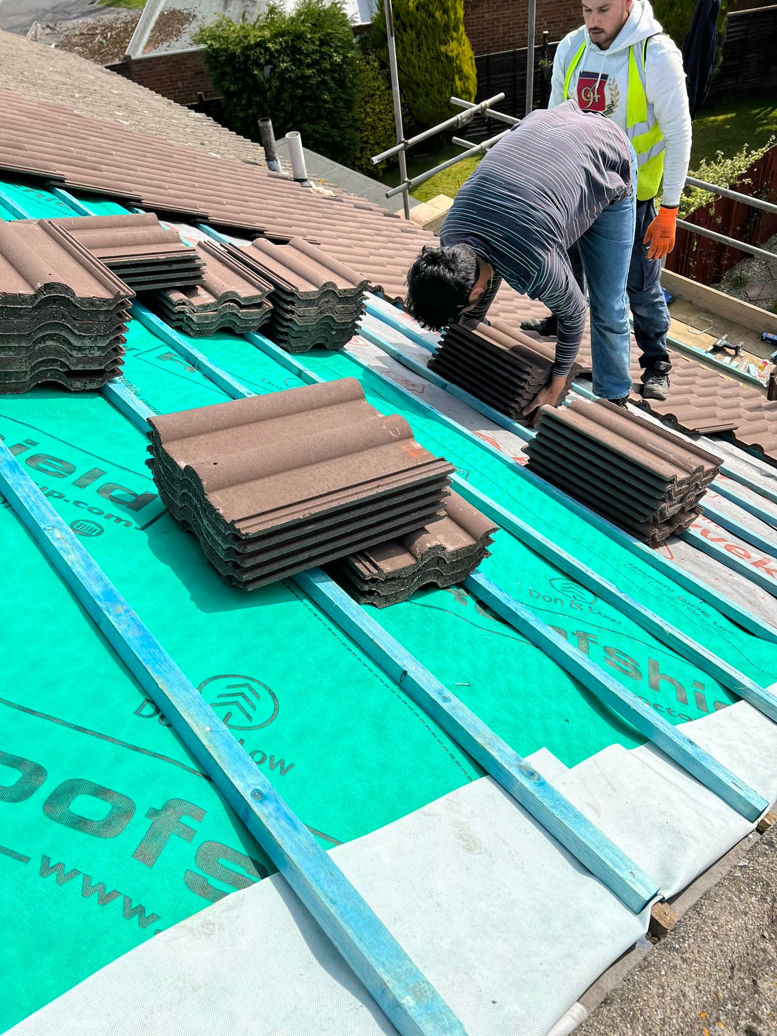 Roofing project - 699550034797292