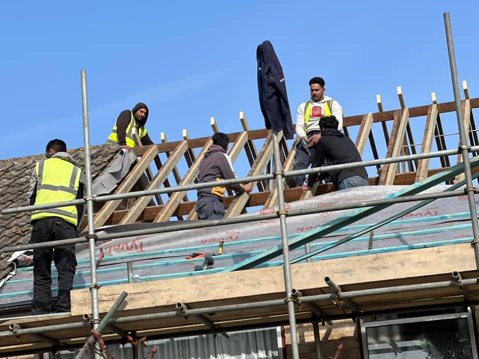 Roofing project - 699550298130599