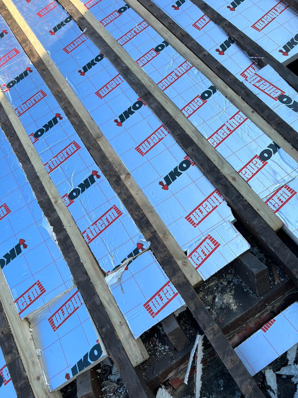 Roofing project - 699555981463364