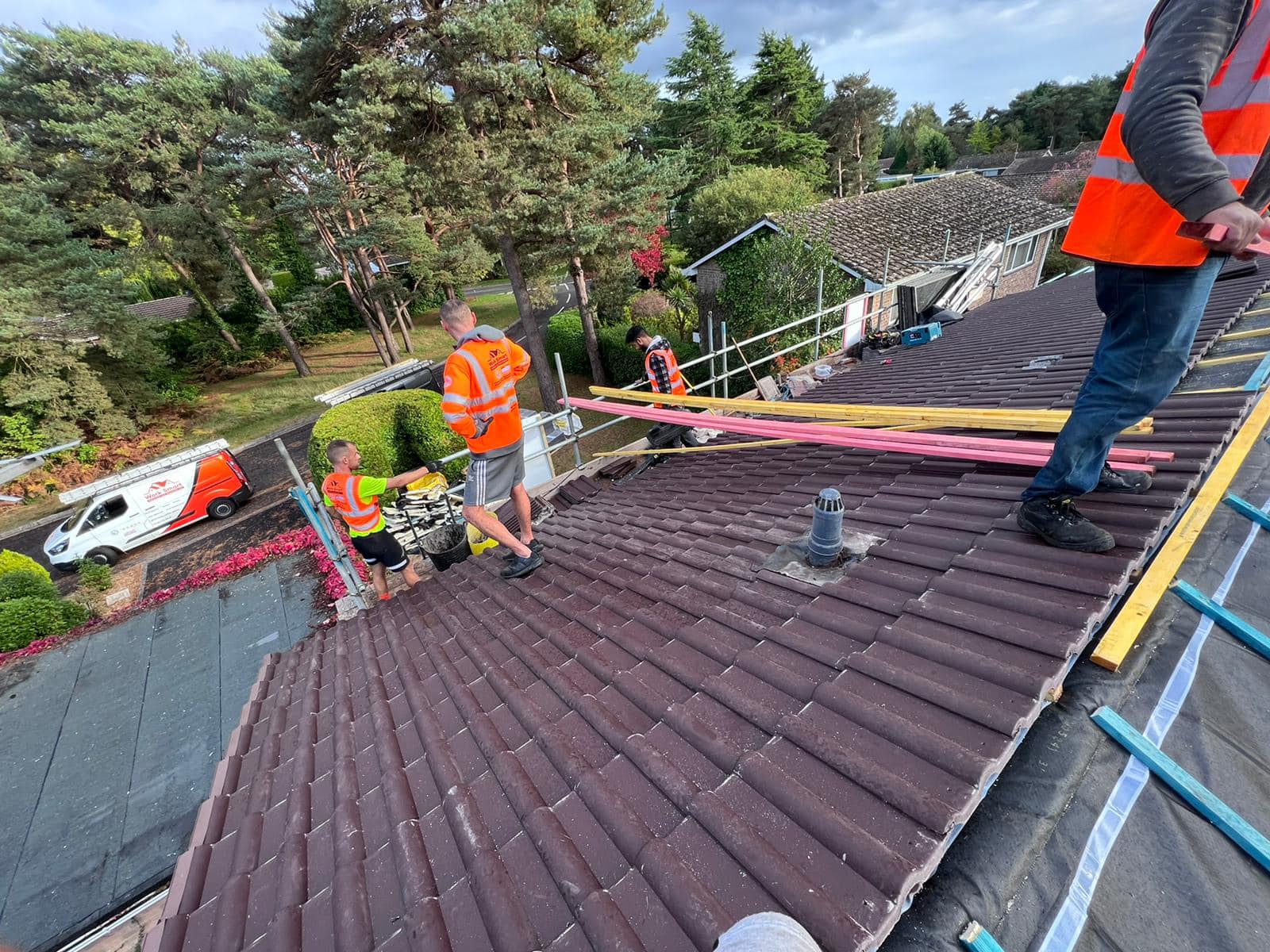 Roofing project - 820197822732512