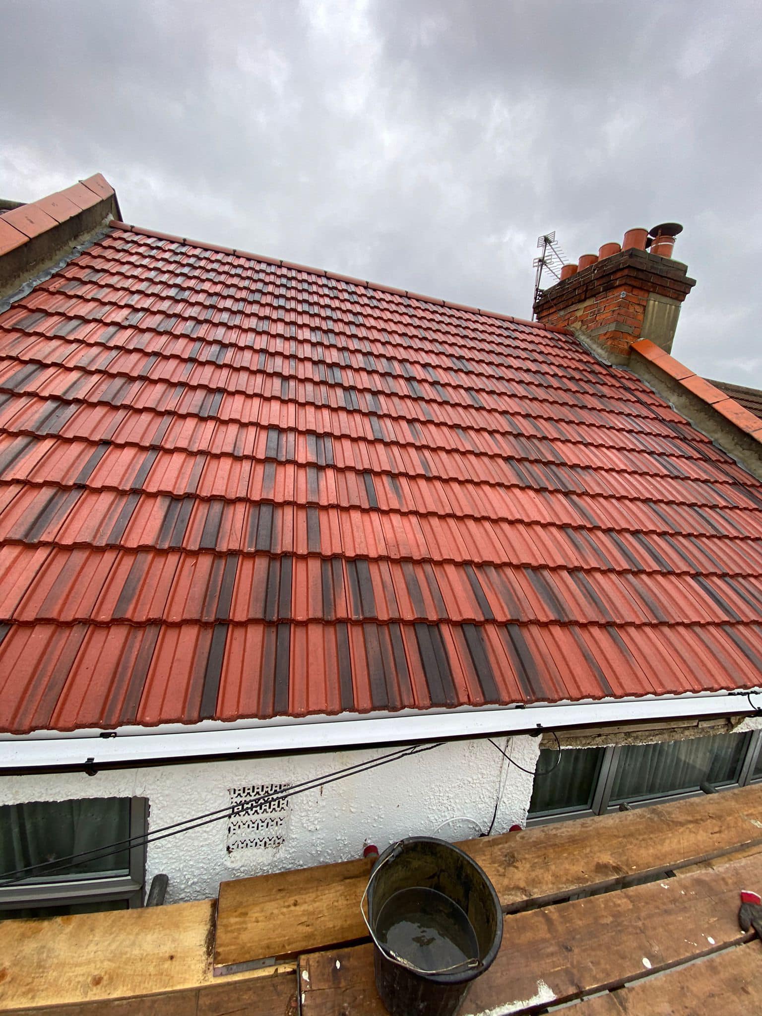 Roofing project - 820199359399025