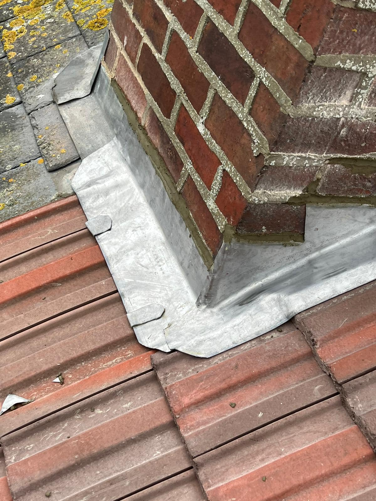 Roofing project - 820199779398983