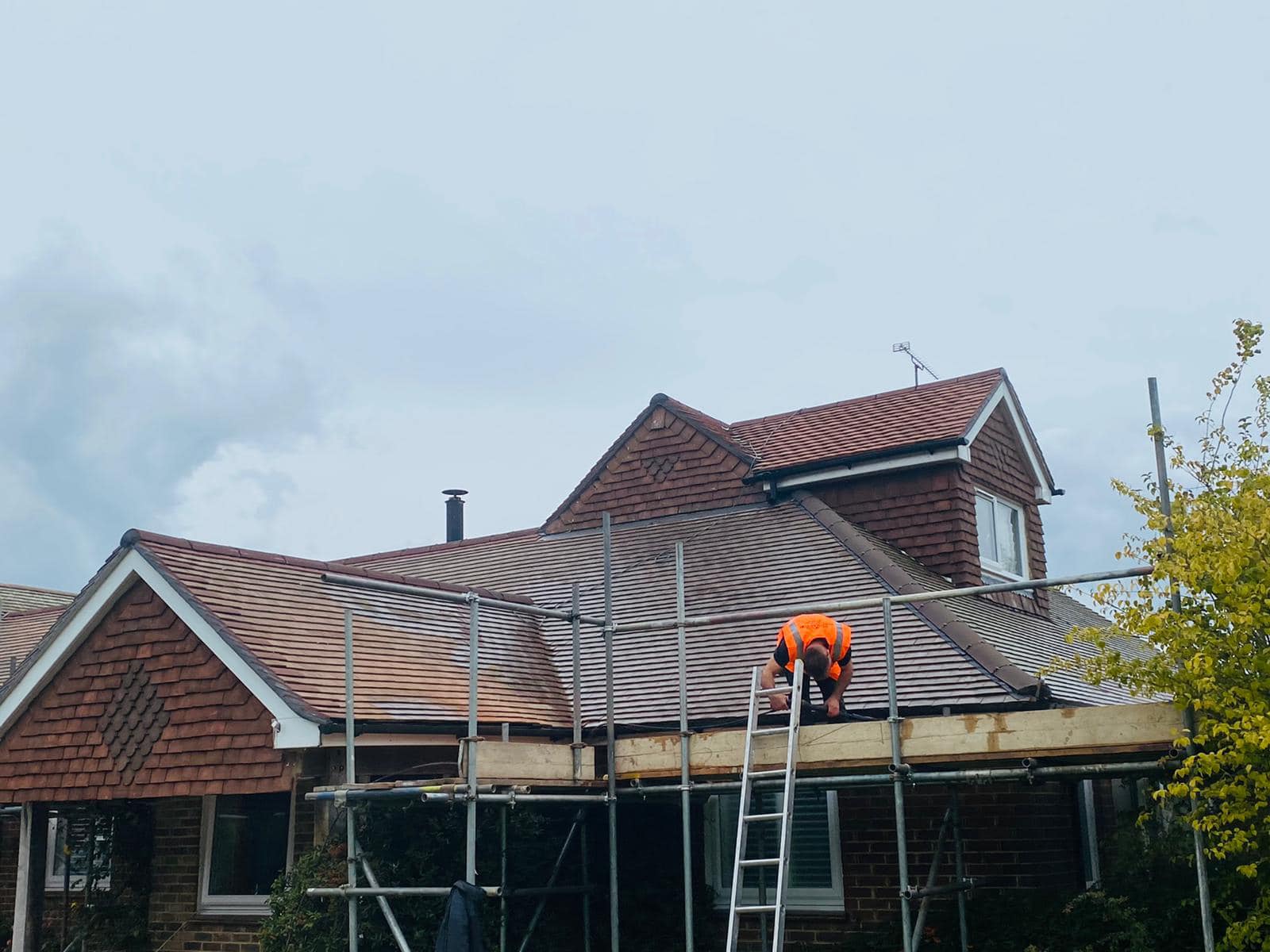 Roofing project - 820260339392927