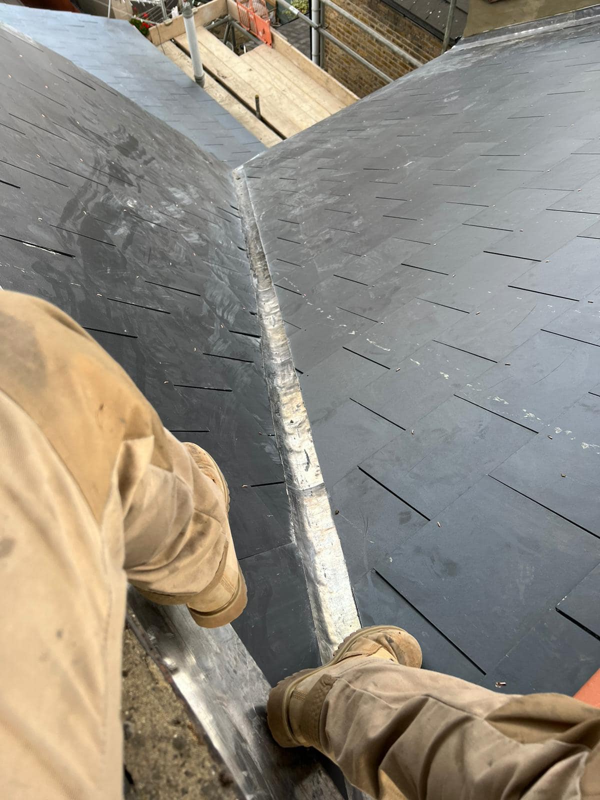 Roofing project - 820262176059410