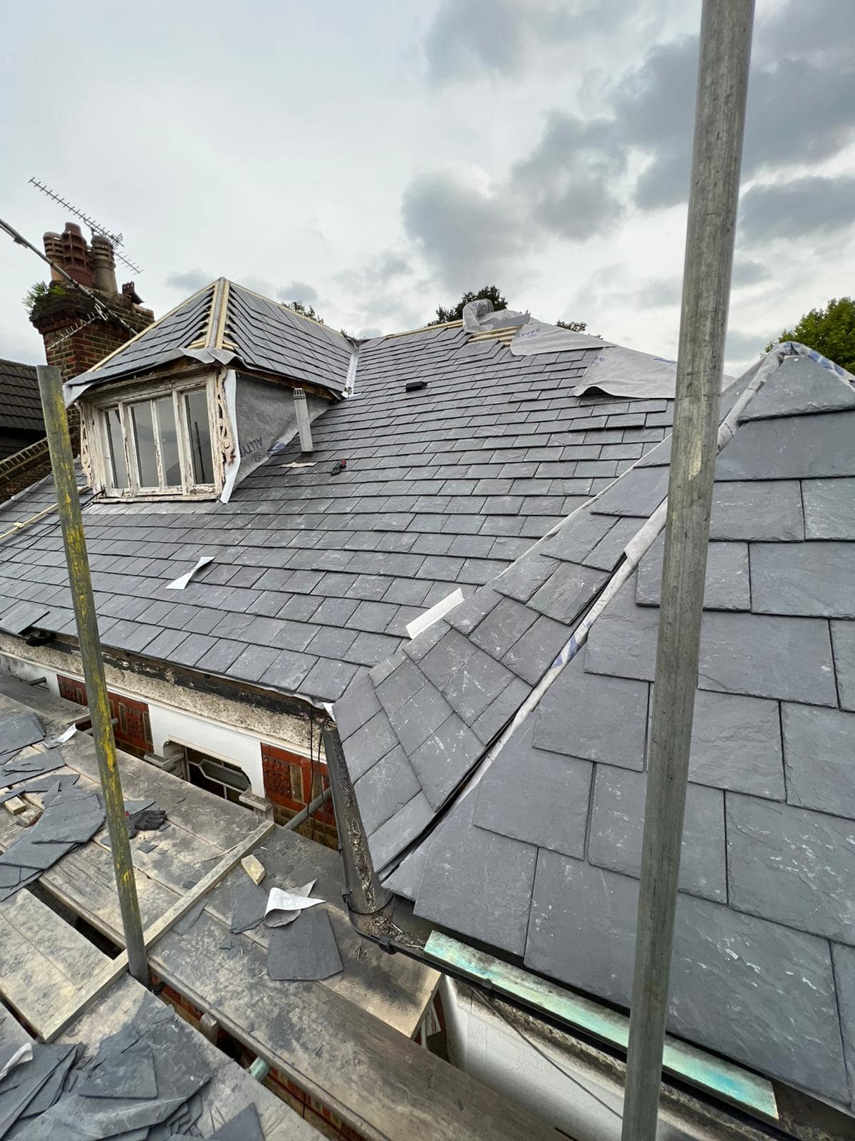 Roofing project - 820265006059127