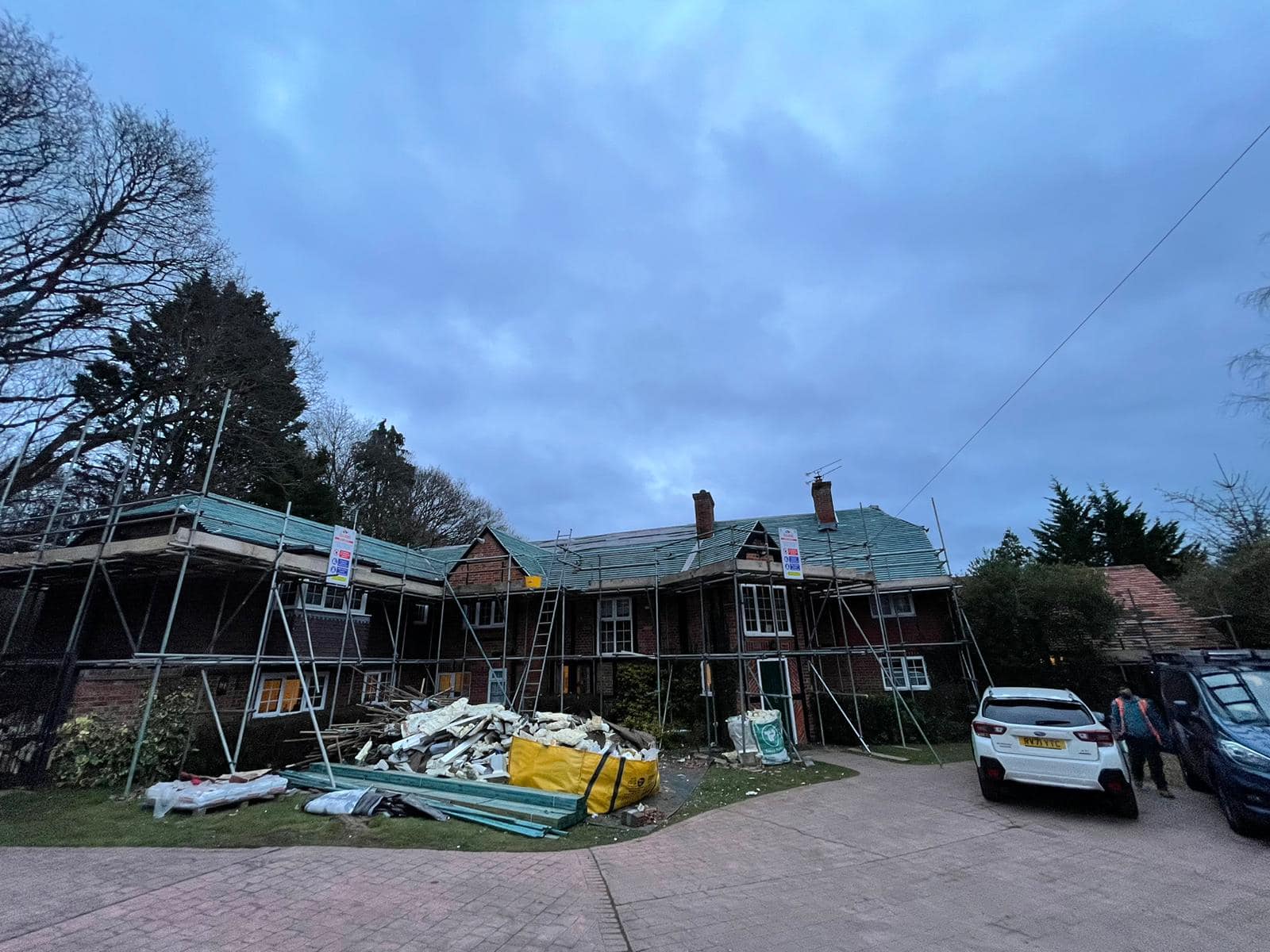 Roofing project - 917464589672501