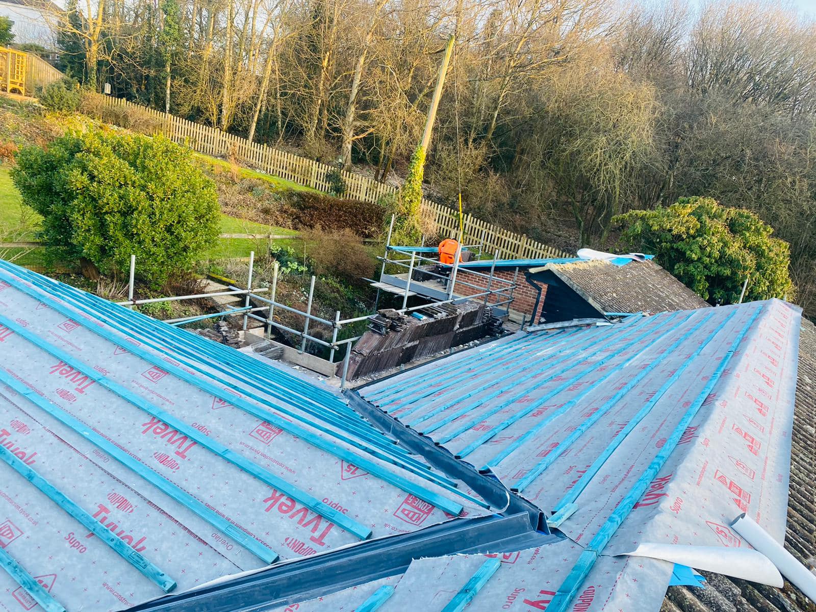 Roofing project - 917484033003890