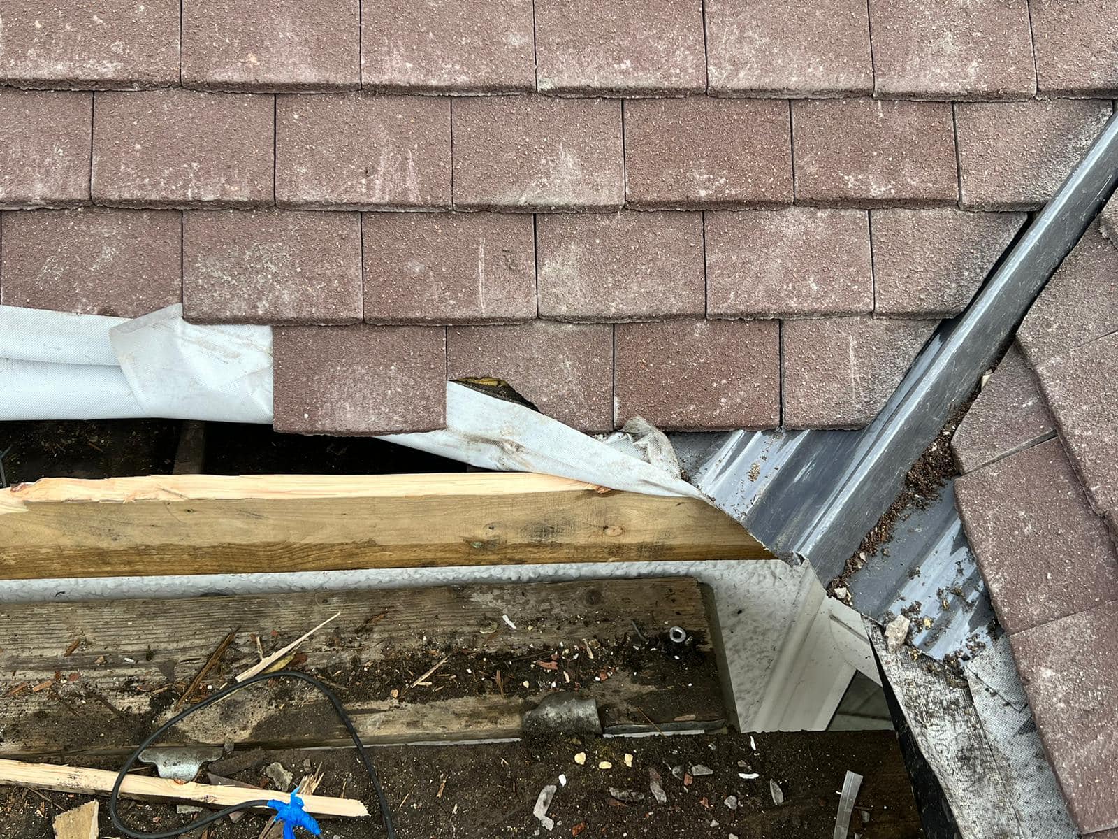 Roofing project - 927849838633976