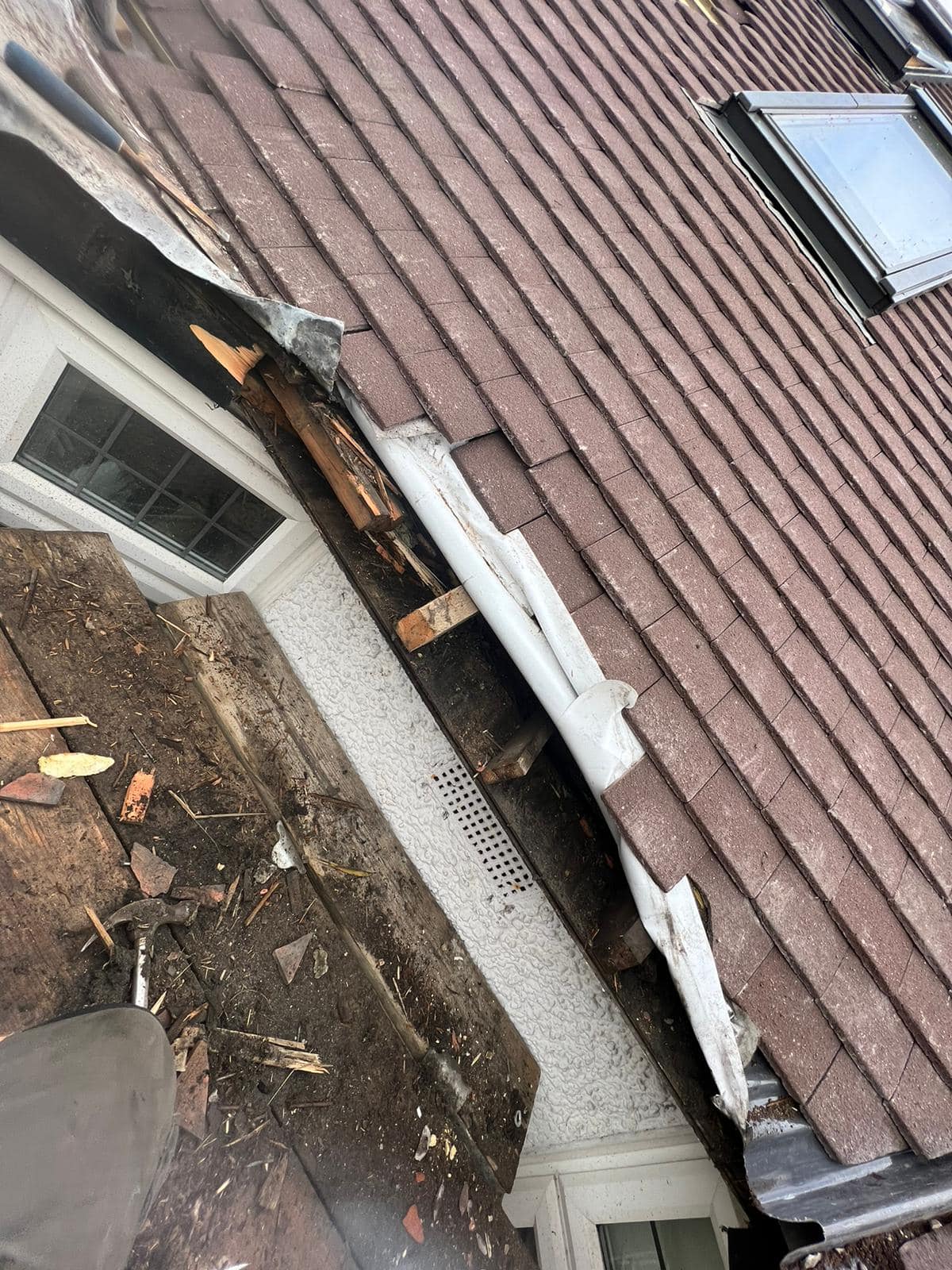 Roofing project - 927849891967304