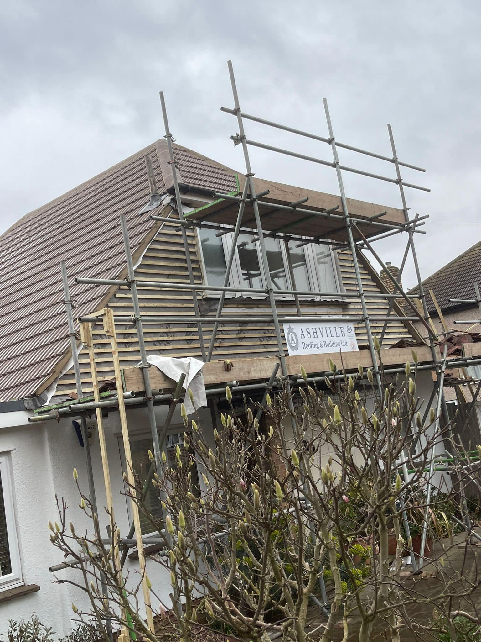 Roofing project - 931332424952384