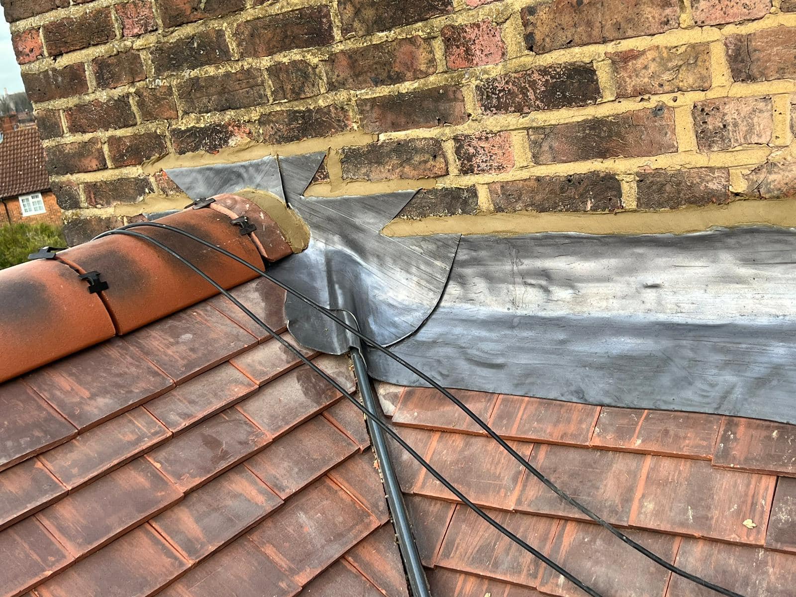 Roofing project - 931332844952342