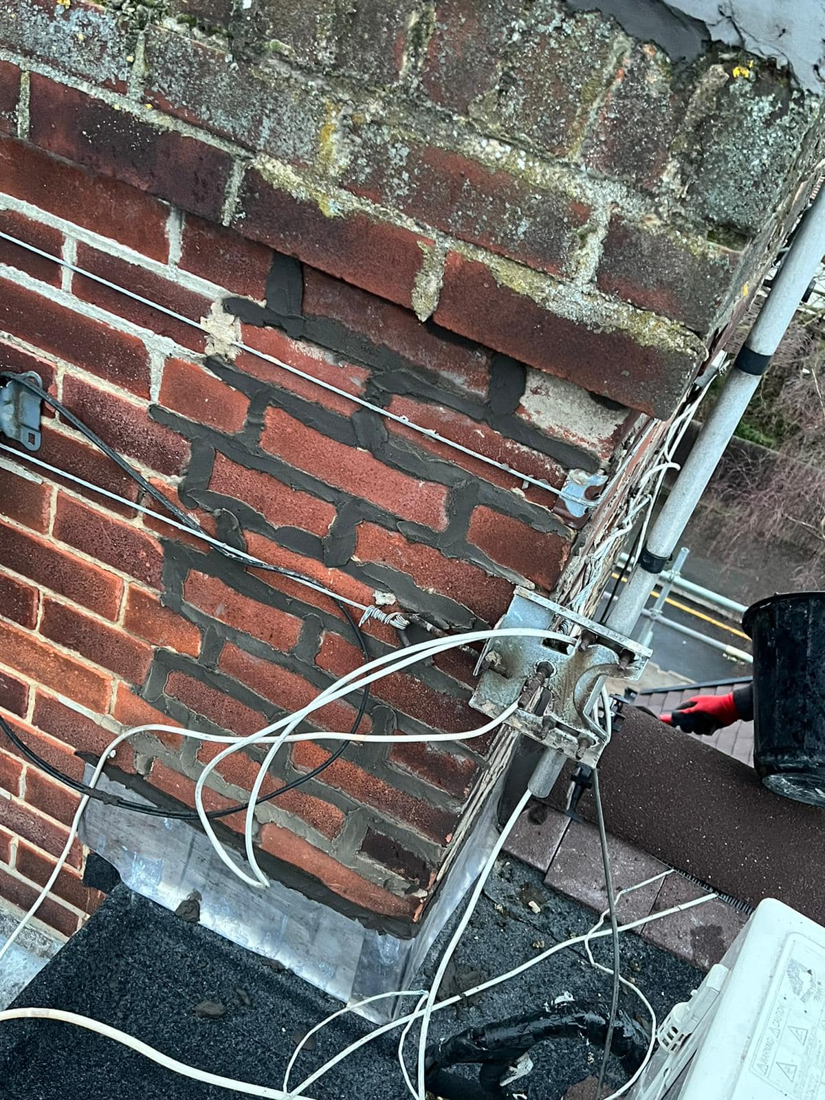 Roofing project - 931338158285144