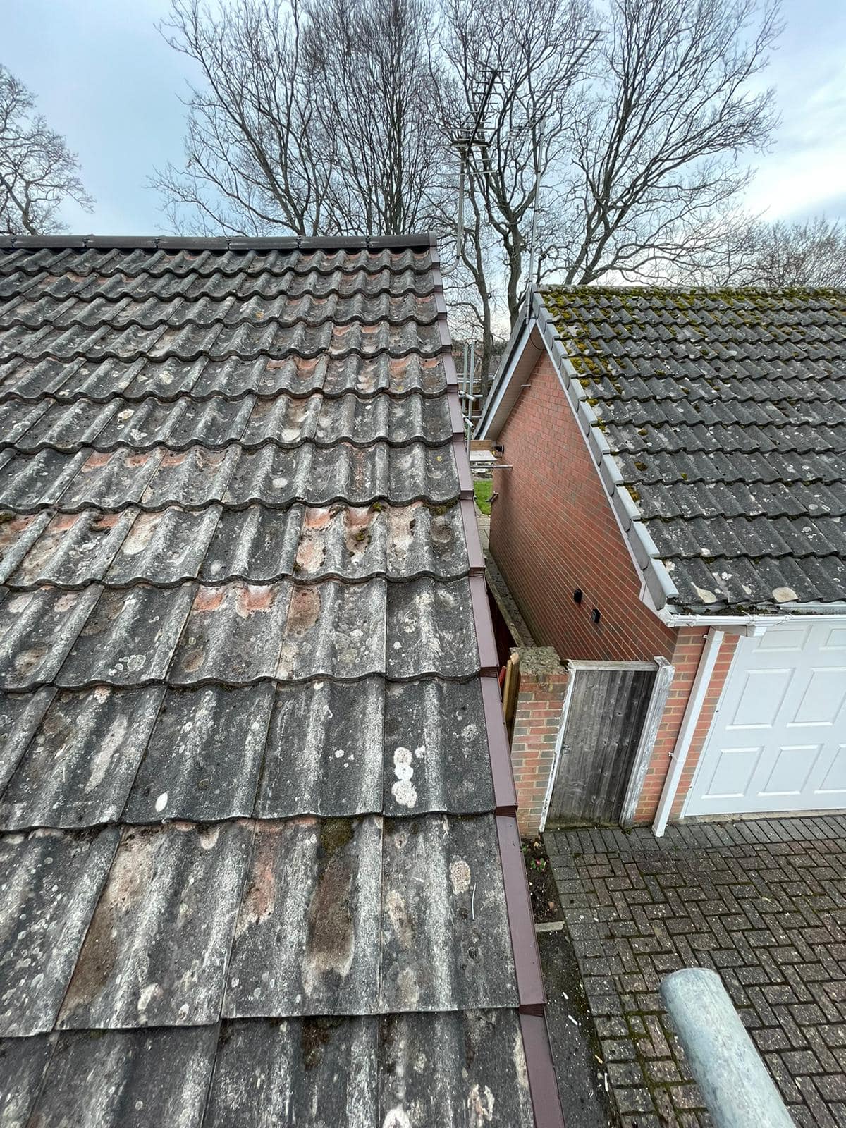 Roofing project - 931339618284998