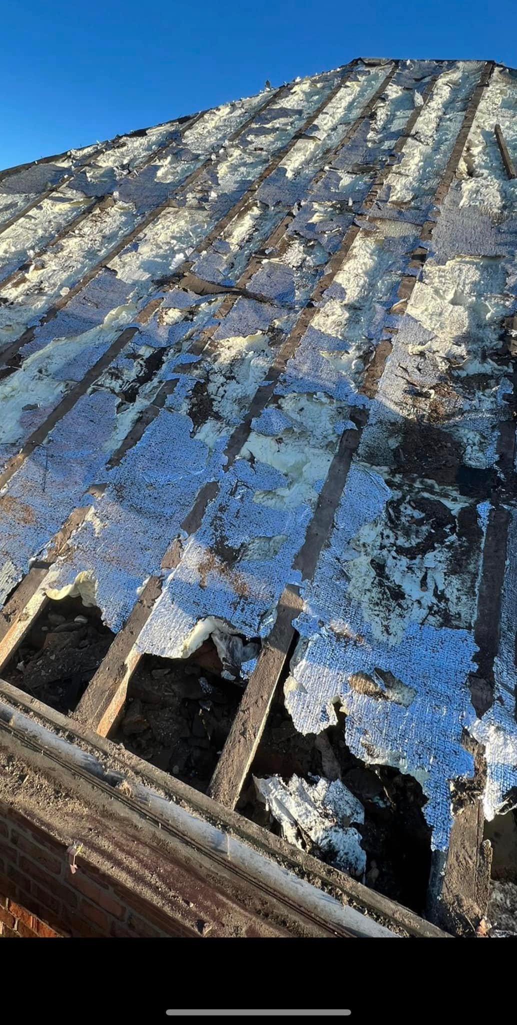 Roofing project - 931339658284994