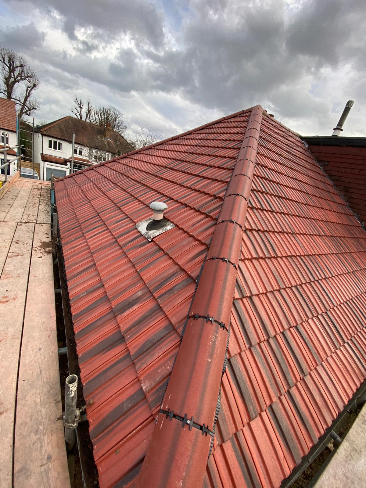 Roofing project - 931340081618285