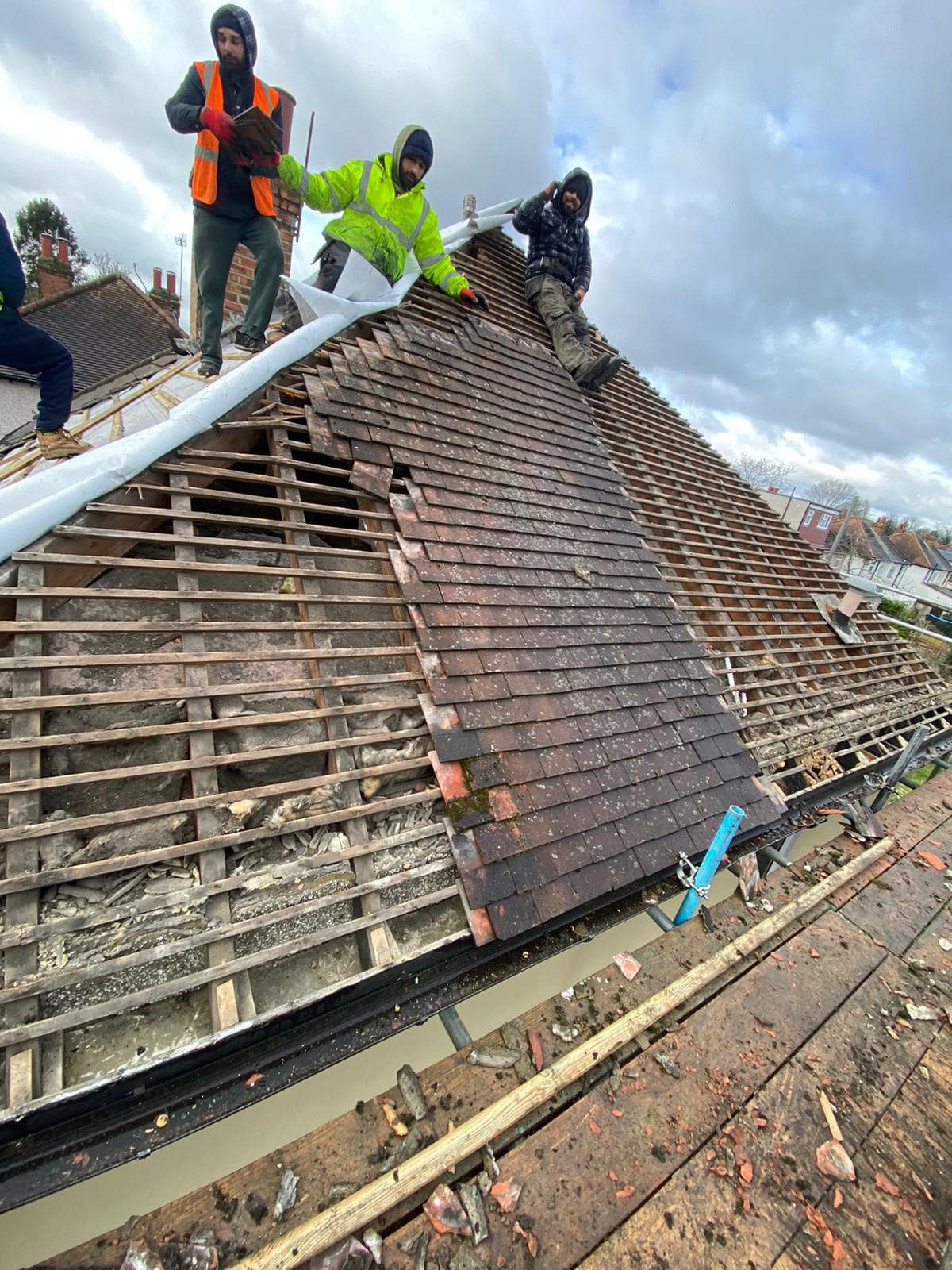 Roofing project - 931340581618235