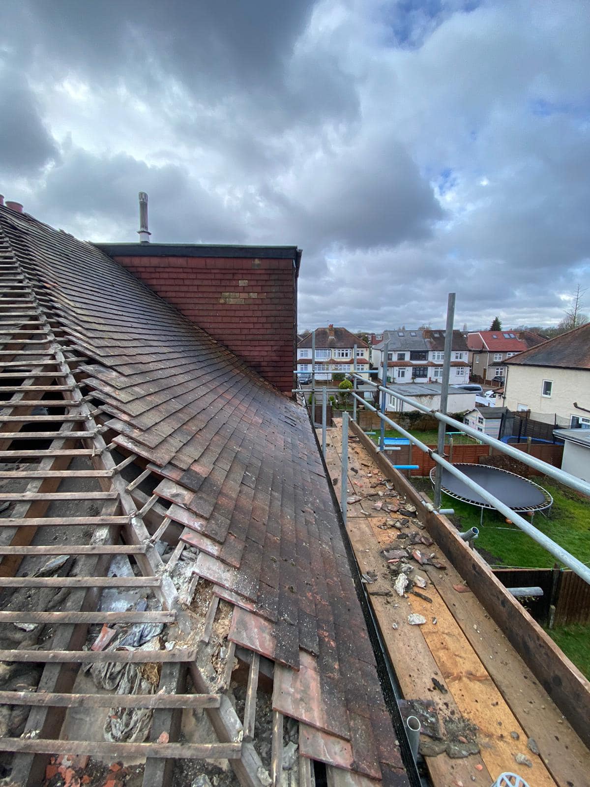 Roofing project - 931340651618228