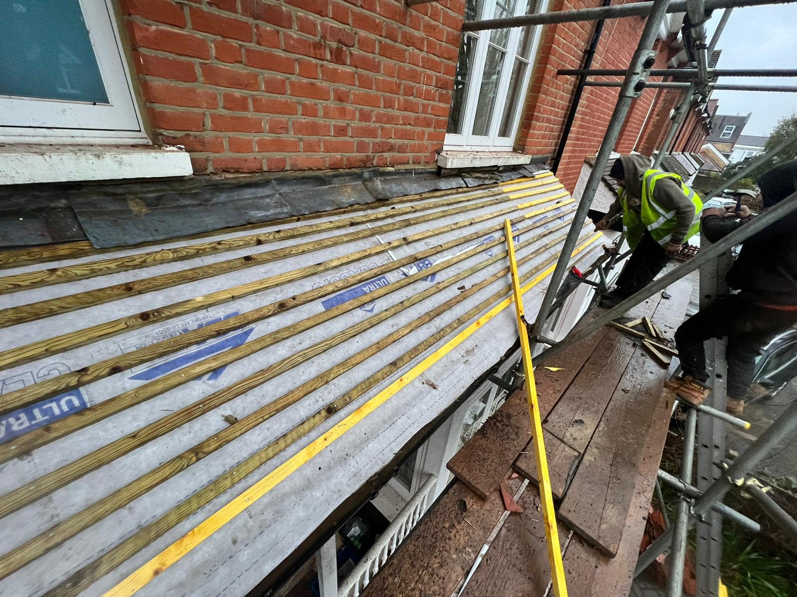 Roofing project - 931342158284744