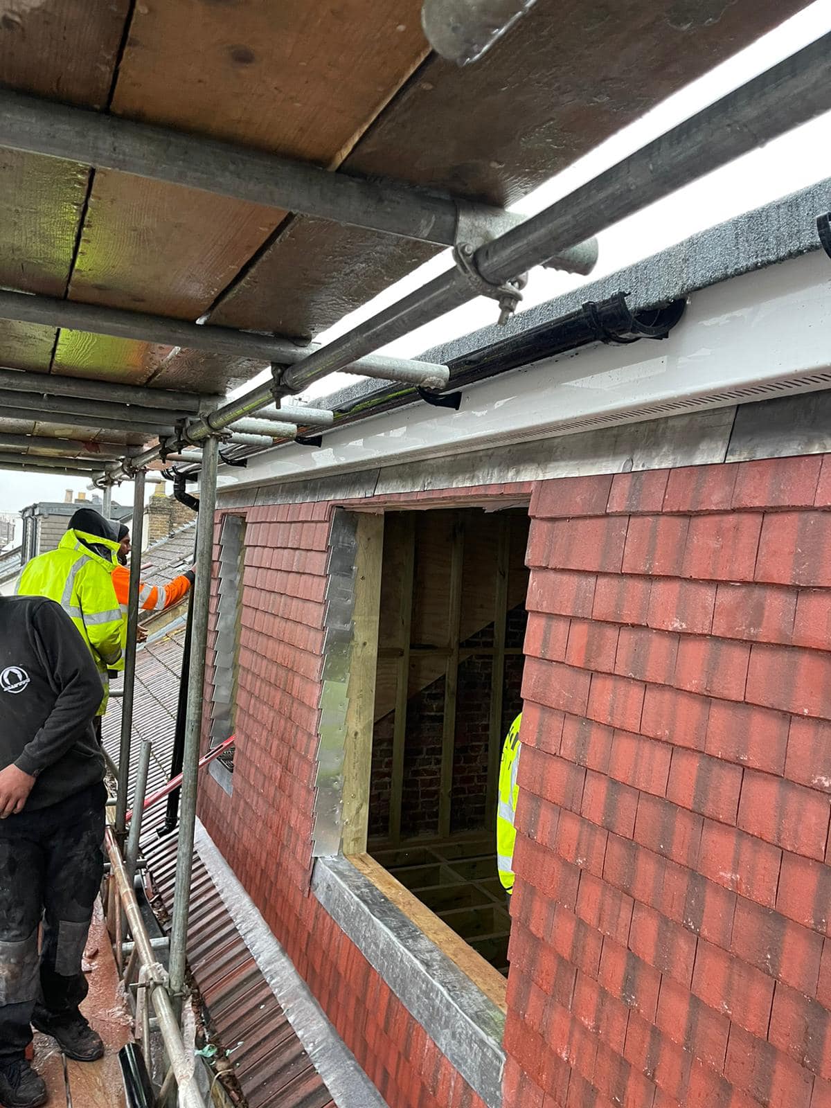 Roofing project - 931342901618003