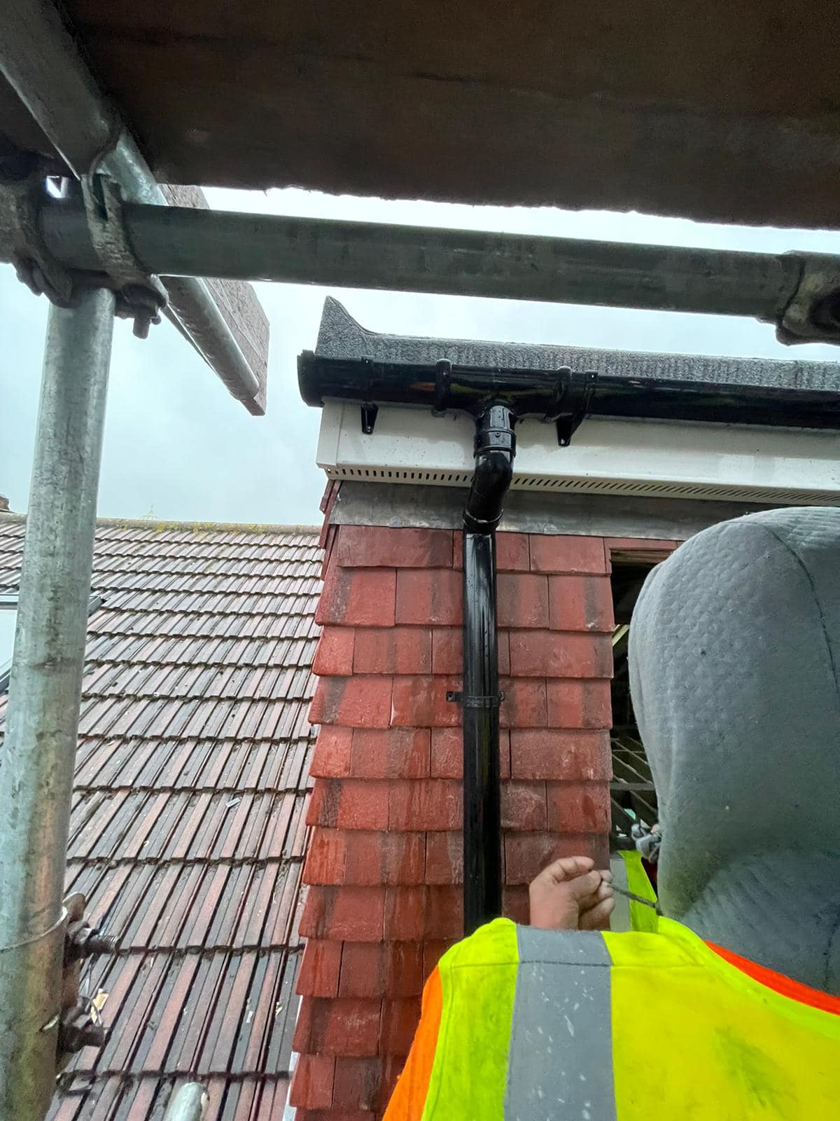 Roofing project - 931343171617976