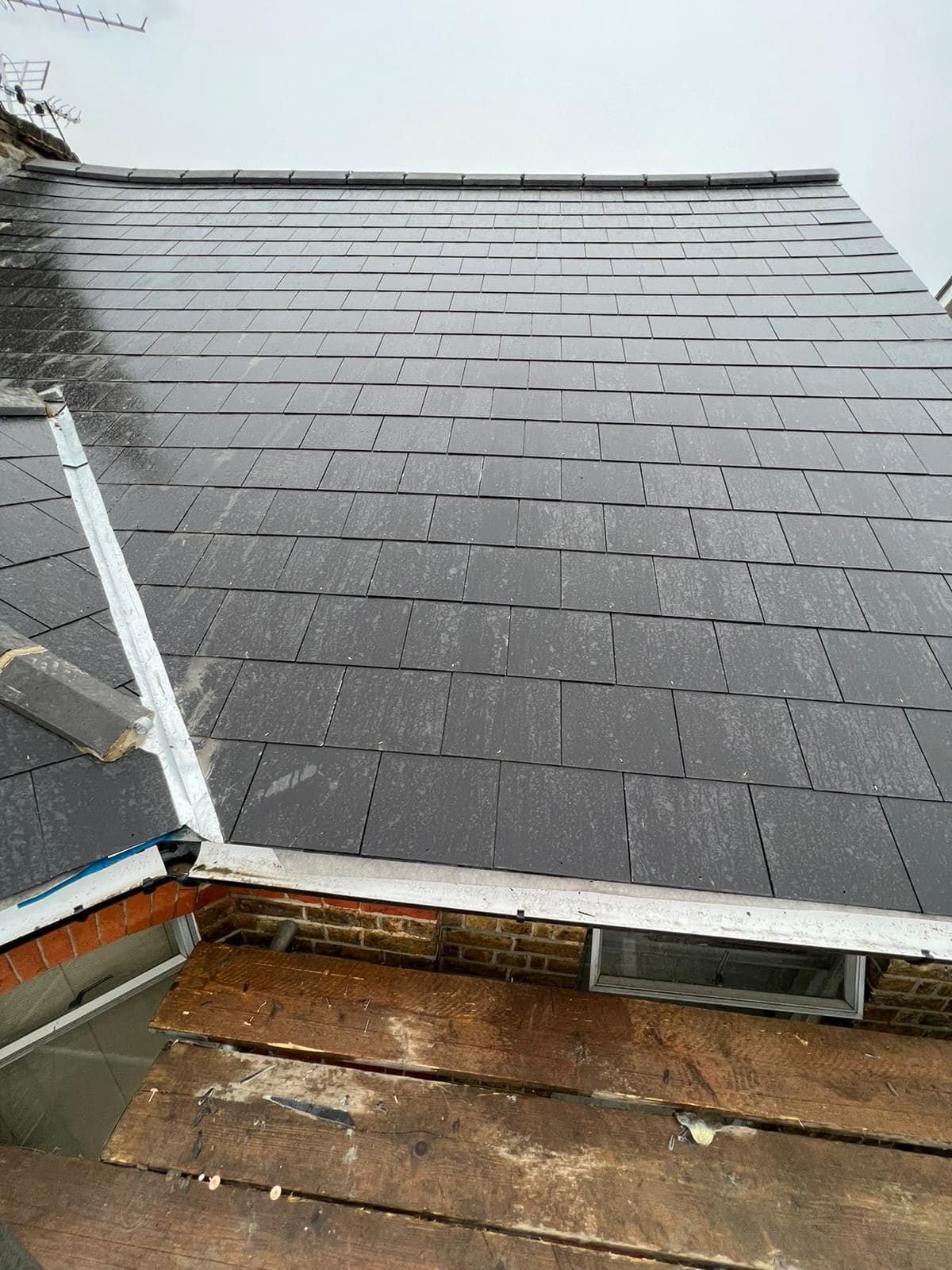 Roofing project - 931346211617672