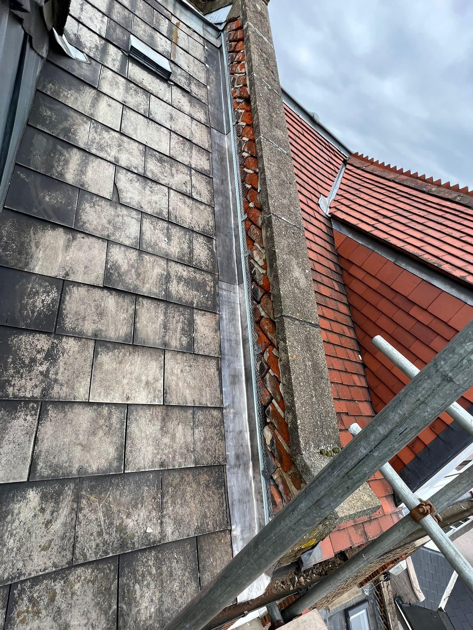 Roofing project - 931347561617537