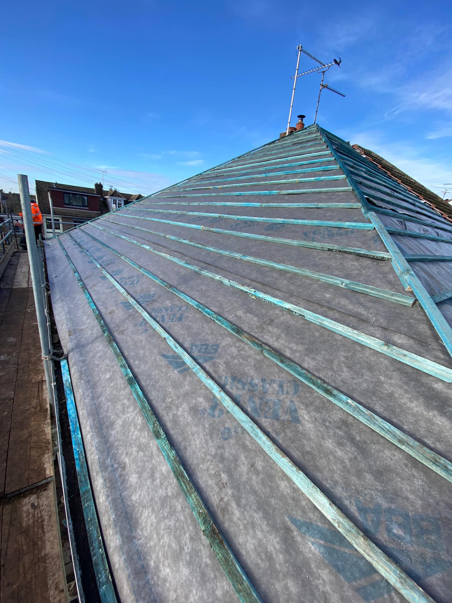 Roofing project - 931357134949913