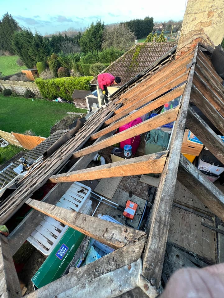 Roofing project - 931360718282888