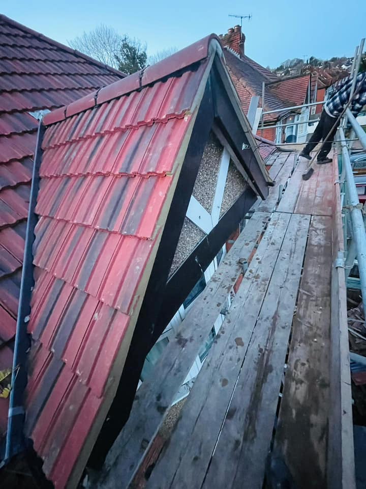 Roofing project - 931360818282878