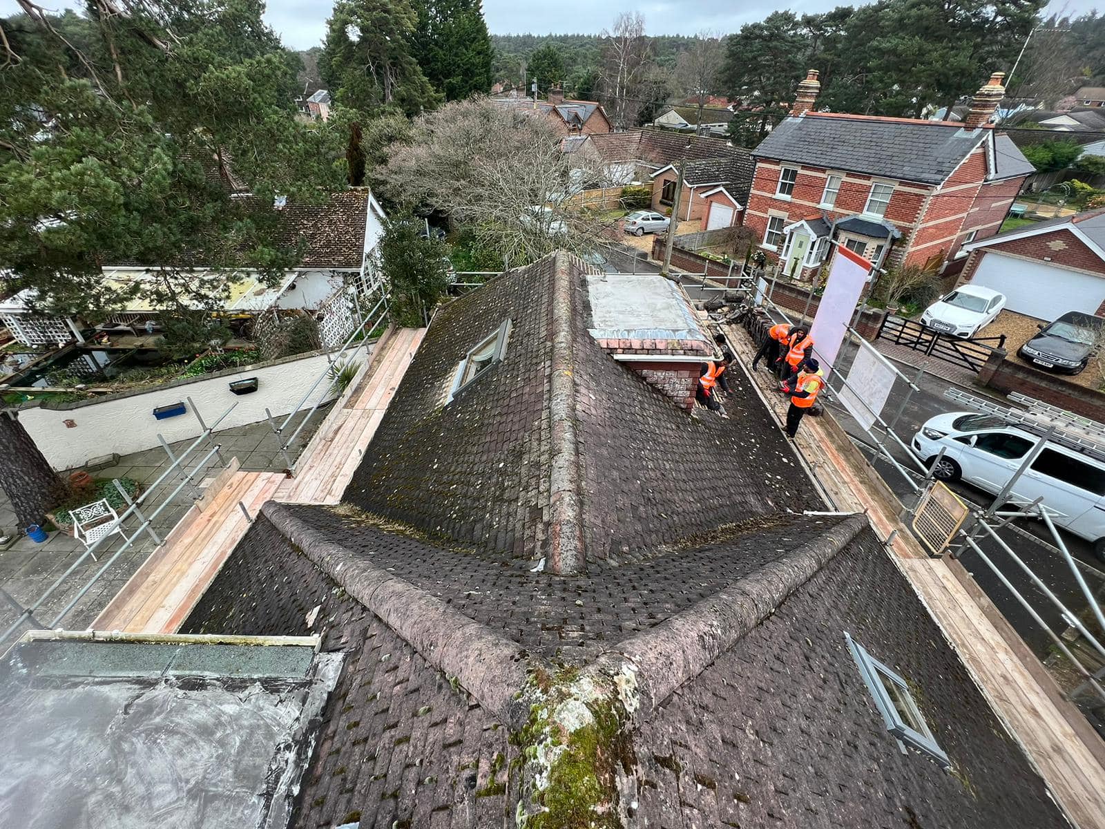 Roofing project - 934511357967824