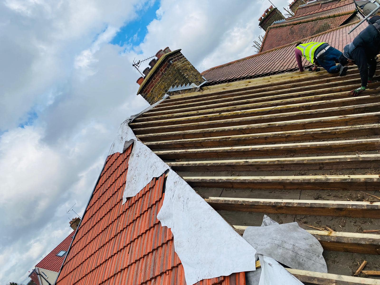 Roofing project - 934576407961319