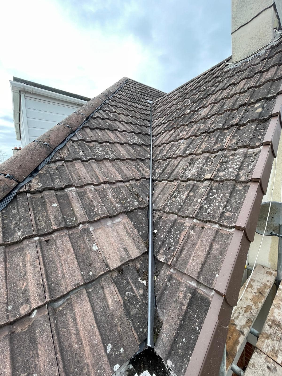 Roofing project - 935800587838901