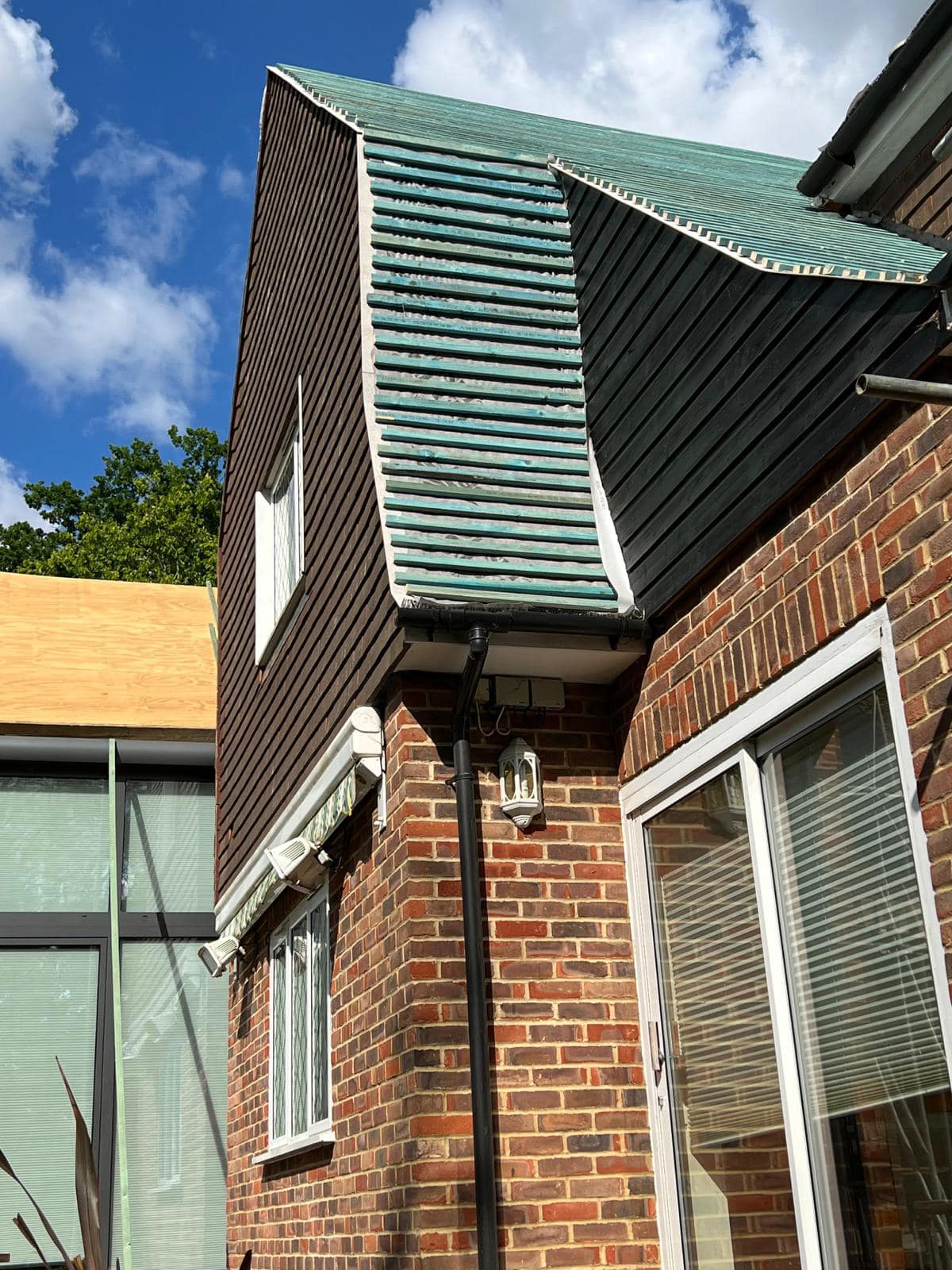 Roofing project - 982585813160378