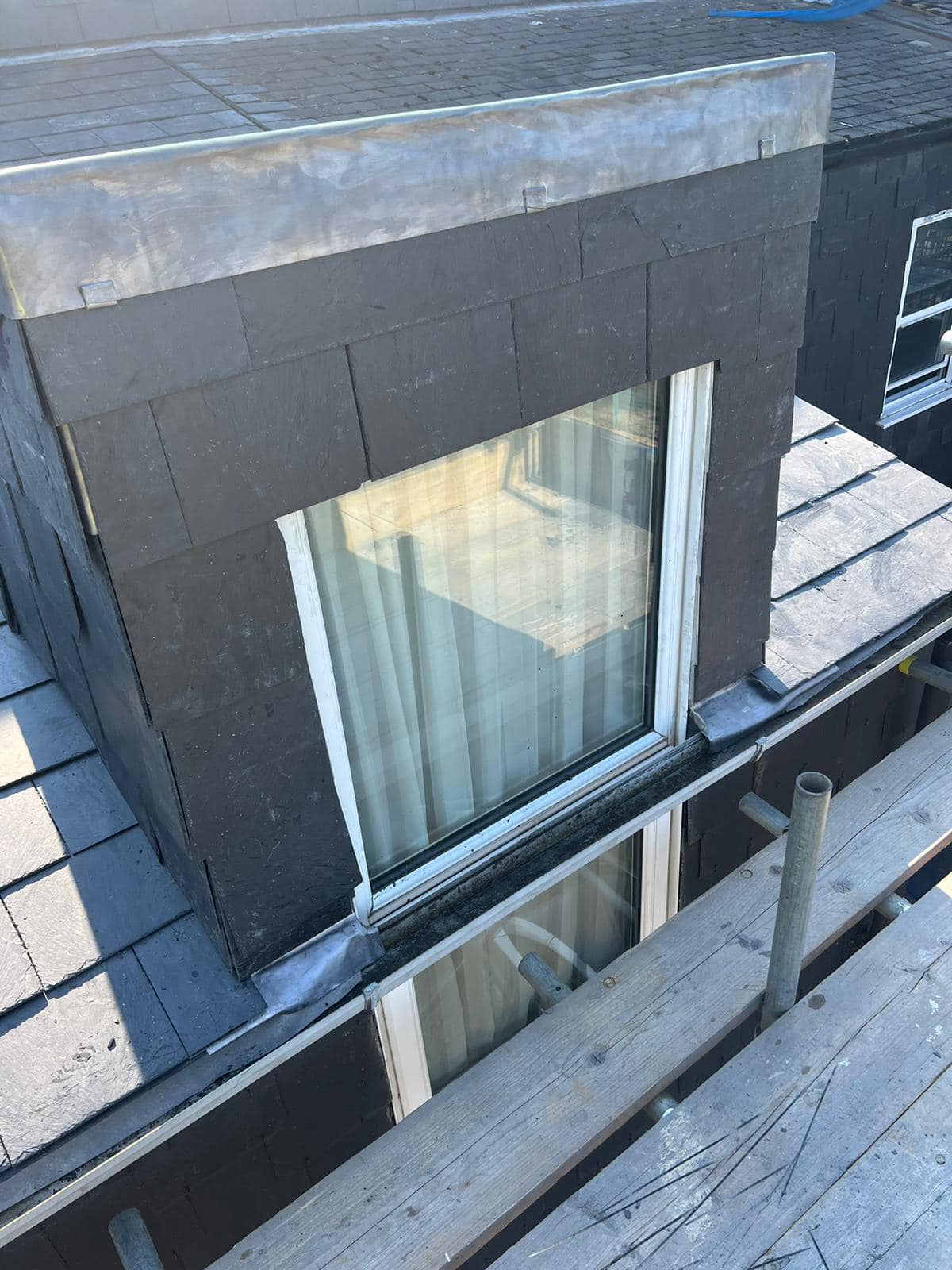 Roofing project - 982594519826174