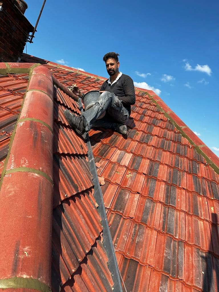 Roofing project - 982600833158876